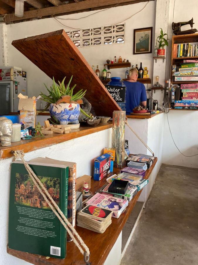 The Hornbill Hostel 코롱 산로엠 외부 사진